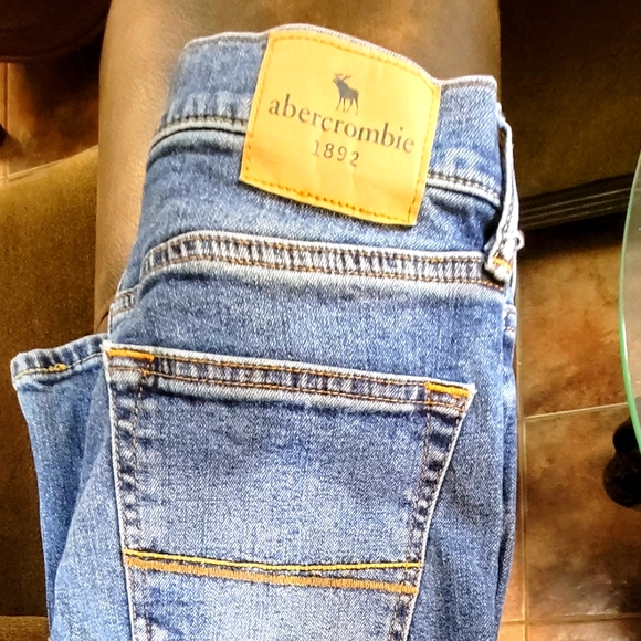 Abercrombie Youth Jeans - Picture 1 of 3